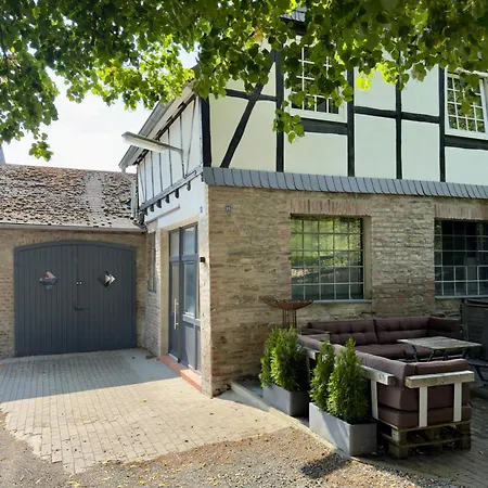 Alte Dorfschmiede - Idyllische In Meschede-calle 公寓 *